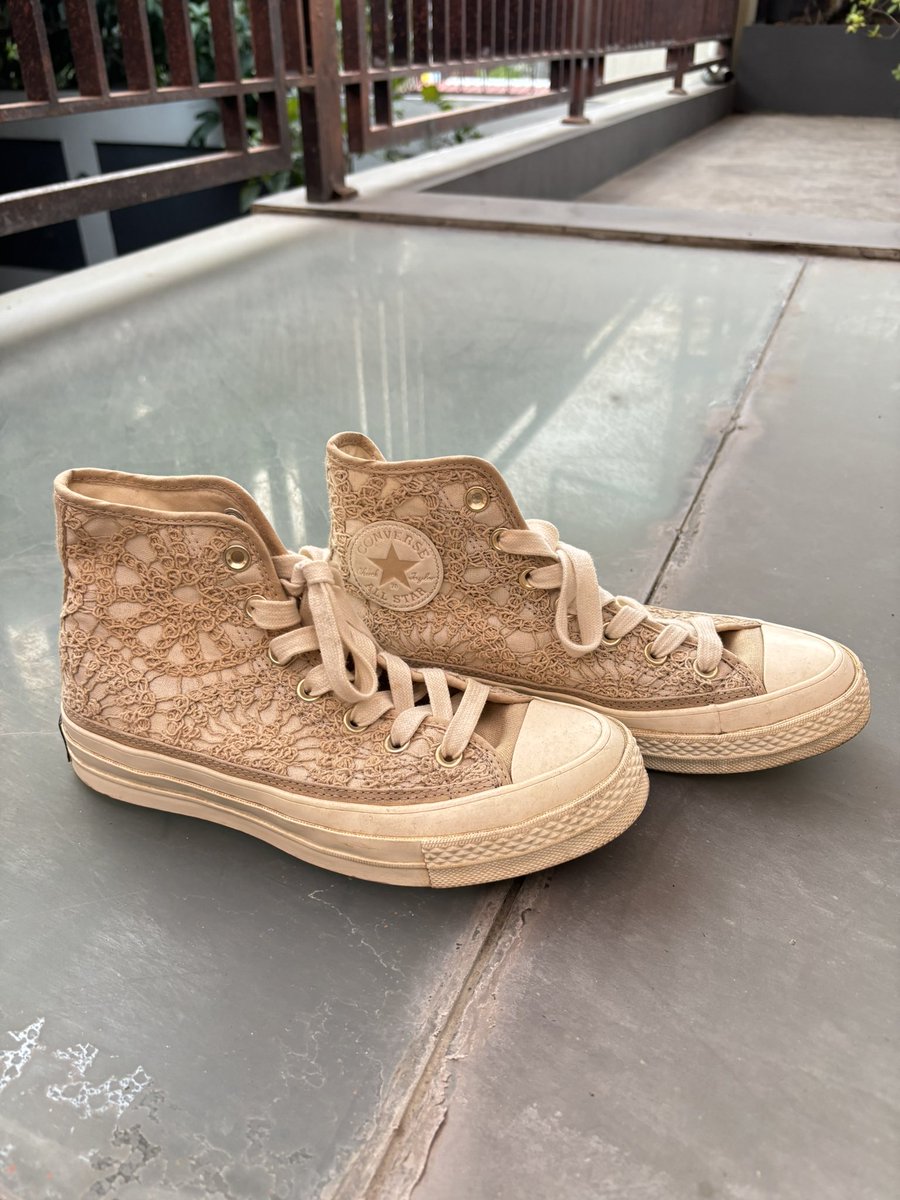 lovedbytey's tweet photo. WTS PRELOVED SEPATU SNEAKERS

CONVERSE Chuck 70 High Daisy Cord Oat Milk Original Size 38

💰 500.000 (boleh nego tipissss)
🍊 bisa shopee (+biaya admin)
📍 COD, Yogyakarta https://t.co/SMDY9DCyla