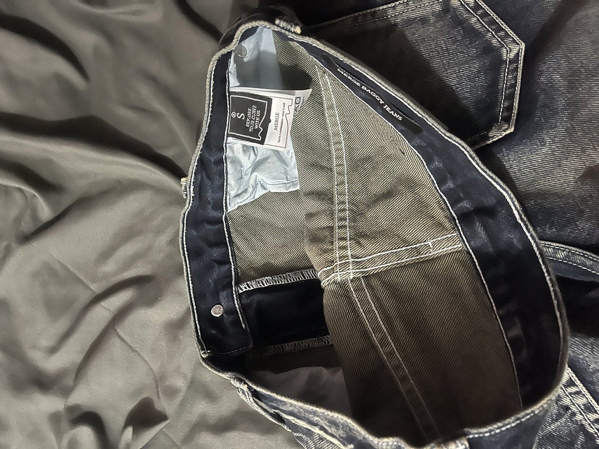 fear0909's tweet photo. ส่งต่อกางเกง merge รุ่นBaggy Jeans  
สีDust ไซส์ s 💐
ส่งต่อ 700รวมส่ง 
ไม่มีตำหนิค่ะ

#ส่งต่อเสื้อผ้ามือสอง #ส่งต่อmerge #โล๊ะตู้ 
#ส่งต่อเสื้อผ้า #โล๊ะตู้เสื้อผ้า https://t.co/QTqYUFzbZ4