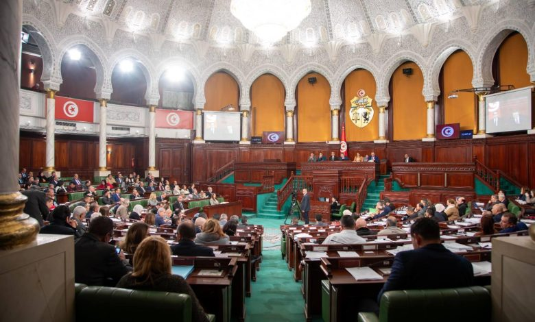 tunisianobs1's tweet photo. شكوك واسعة تحاصر الخطة الخمسية التونسية رغم إقرارها برلمانياً
#تونس #التنمية 
https://t.co/XjqUIwBdKu https://t.co/Lr7B71dGI1
