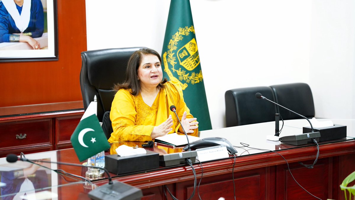 bisp_pakistan's tweet photo. Chairperson Benazir Income Support Programme, Senator Rubina Khalid, chaired a meeting with the Karandaaz Pakistan team, led by Mr. Sharjeel Murtaza, Chief Digital Officer, at BISP Headquarters.
The meeting focused on strengthening Digital And Financial Literacy Training (DFLT) for BISP beneficiaries, implementation of interoperability, RAAST payment mechanism and enhancing the Grievance Redressal Mechanism to improve service delivery.
Senator Rubina Khalid emphasized the need for an integrated approach to beneficiary awareness and capacity building. She proposed the development of animated videos and easy-to-understand tutorials to help beneficiaries better understand digital payments and financial services. She also stressed the importance of conducting training sessions for BISP staff and community leaders to ensure effective implementation and outreach.
The Karandaaz team assured its full cooperation and support in advancing these initiatives and reaffirmed its commitment to working closely with BISP to strengthen digital financial inclusion for beneficiaries.
Additional Secretary BISP, Dr. Asmat Nawaz and Director General CT, Muhammad Idrees Mian, also attended the meeting.

#BISP #SenatorRubinaKhalid #KarandaazPakistan #DigitalFinancialInclusion #FinancialLiteracy #Interoperability