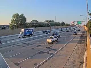 tmabucks's tweet photo. Commuter reminder you can always view photos & videos of current I-295/I-95 traffic conditions at https://t.co/Xa63lXNzuN before hitting the road!
#95Revive | @511PAPhilly https://t.co/l6Y5aRijxi
