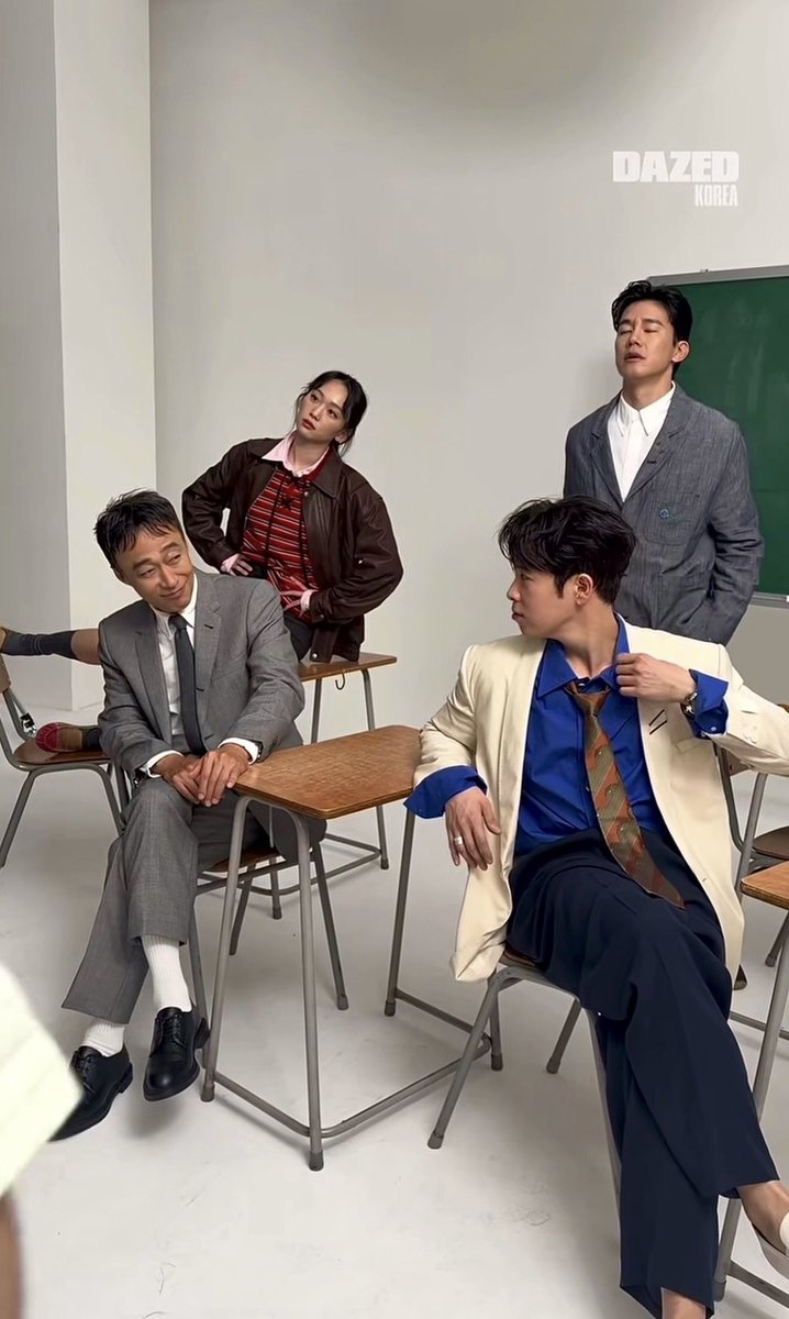 kdrama_menfess's tweet photo. •kdm• Geng BPHP Photoshoot Preview 🔥🔥 ga sabar fotonya rilis nanti🫶

cr: dazed korea, seojjo5
https://t.co/EN5as4TXVF