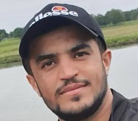 SeddSezz's tweet photo. Wayne Broadhurst’s killer gets manslaughter charge instead of murder!

Afghan migrant Dawood Safi, 28, fatally stabbed 49-year-old Wayne Broadhurst on 27th October last year while was walking his dog. 

Safi’s got manslaughter on the grounds of diminished responsibility due to his mental state!

This is a grave injustice and a spit in the face of Wayne and his family. 

This monster is a murderer and should be returned to Afghanistan!