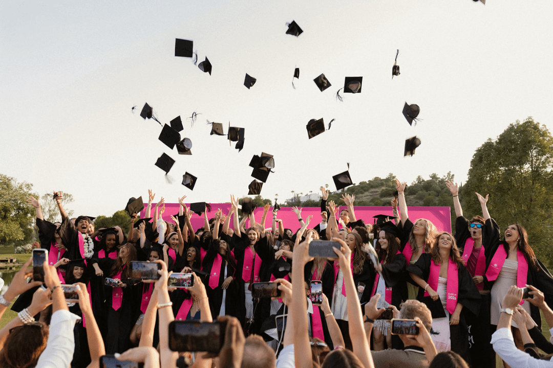 AtalayaGolf's tweet photo. 🇬🇧Atalaya Golf is more than a top golf destination on the Costa del Sol. 👗This year, it hosted Marbella Design Academy’s Fashion Show &amp; Graduation Ceremony—an inspiring celebration of creativity, achievement and new beginnings.💛 https://t.co/2WRClrn0Qh