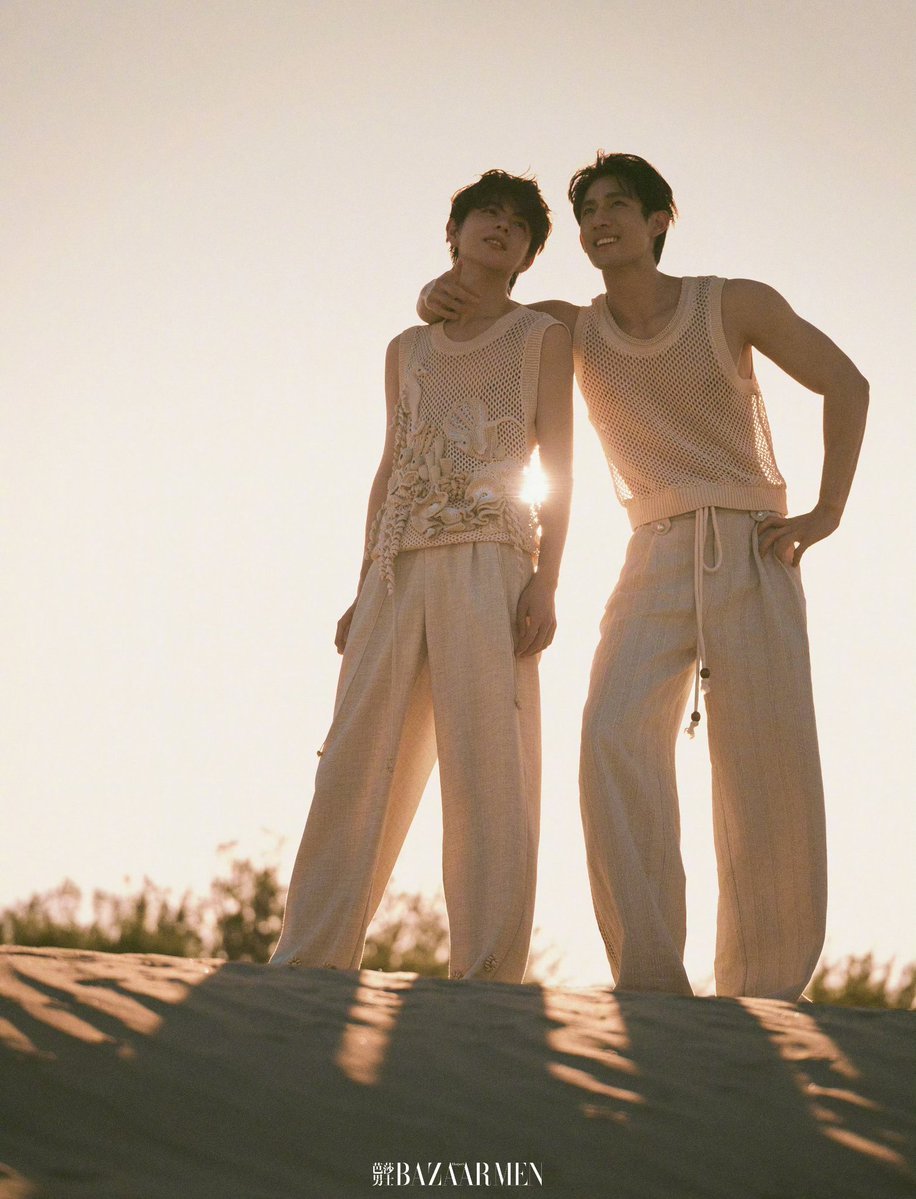 novelfilmseries's tweet photo. Pasangan yang indah 🧡🧡
#政瞳 #ZhengTong #AyLio #AydenElio
#孙政 #SunZheng #AydenSng
#吕思瞳 #LyuSitong
#BAZAARMEN #BAZAARMENChina https://t.co/D0fU1w6igP