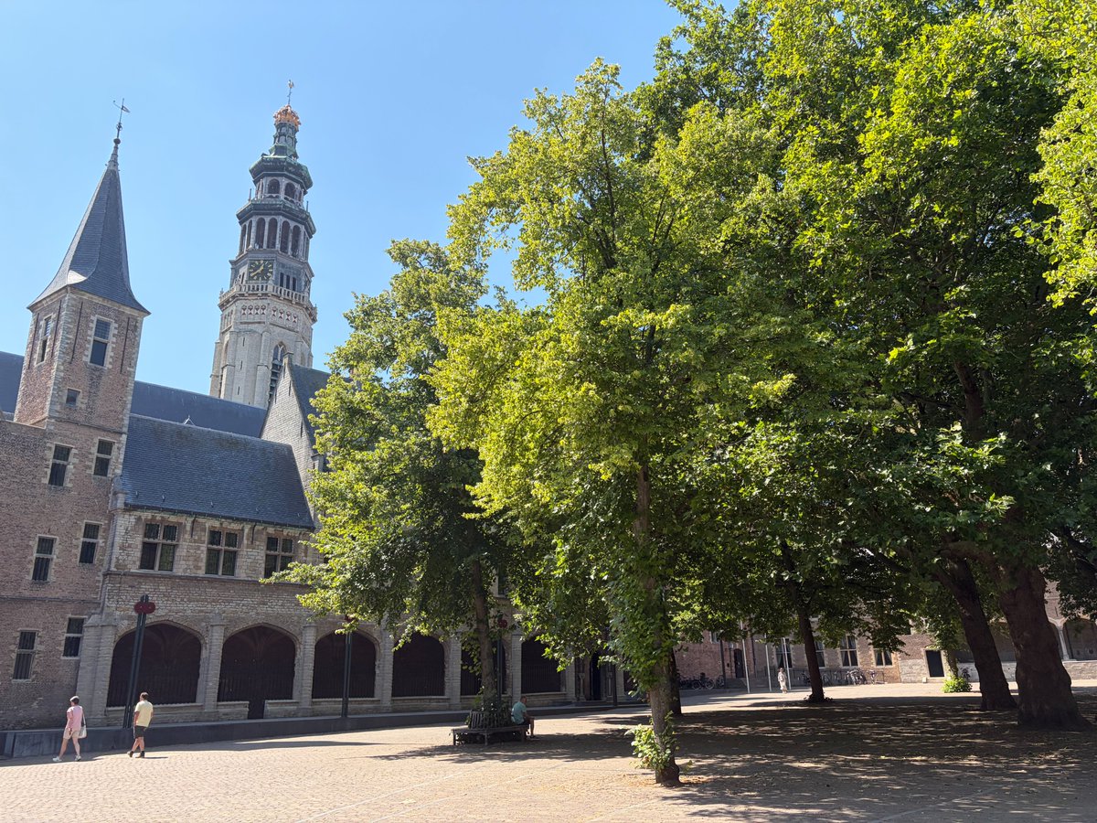 provzeeland's tweet photo. Gedeputeerde Staten vergaderden vandaag voor het laatst vóór het zomerreces. De besluiten van vandaag vind je in de besluitenlijst: https://t.co/qElISgvdtA. De eerstvolgende vergadering is op dinsdag 18 augustus. https://t.co/vMcFTi1Loa