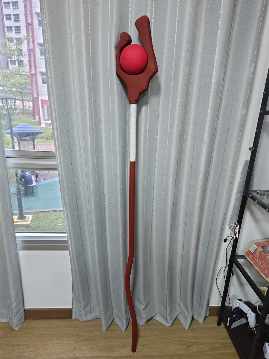 RaybladeNg's tweet photo. Slayers Next. ゼロスの魔法杖. using PVC pipe, white duct tape, red wheel anti rust brown spray, Styrofoam ball, liquitex red paint & EVA foam. #cosplay #cosplayprop #foamcosplay #propmaking #slayersnext #xelloscosplay #ゼロス https://t.co/0RqtXRjoDa