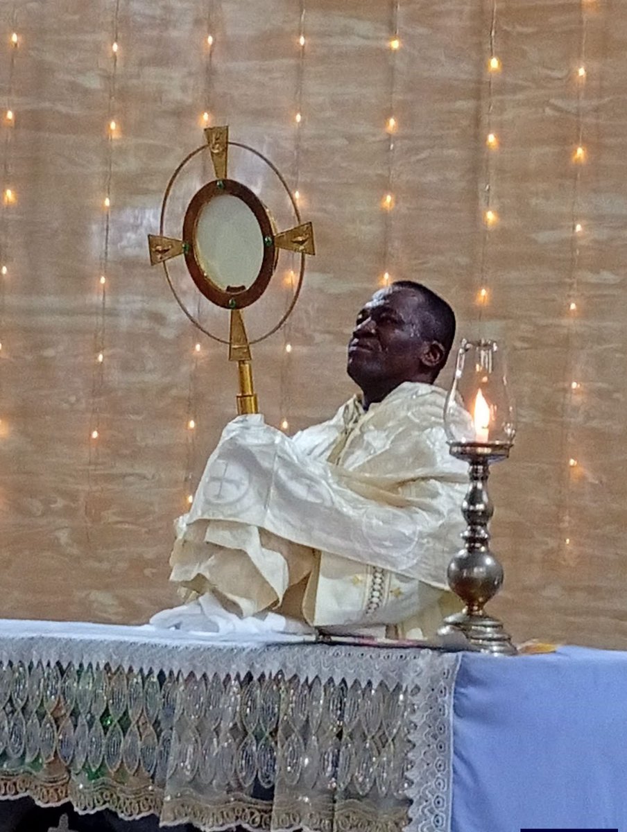 FrUgochukwu's tweet photo. Blessed be Jesus Christ in the Most Holy Sacrament of the Altar. https://t.co/bfEFT6Ypx5