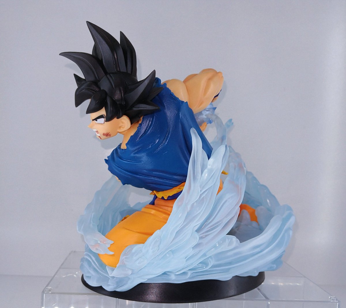 inababztak178's tweet photo. 一番くじドラゴンボール スペクタクルバトル 
A賞 孫悟空 BURSTANT
D賞 ベジータ
連日のドラゴンボールフィギュア開封🪎
GETしてクオリティの高さに驚かされた2体☝️
A賞の悟空さはとにかくサイズがデカいそしてなんか臭いw
D賞のベジータ様は原作そのままの造形と塗装も良く安価で買えるし超お薦め🙆 https://t.co/NO5hexcONY