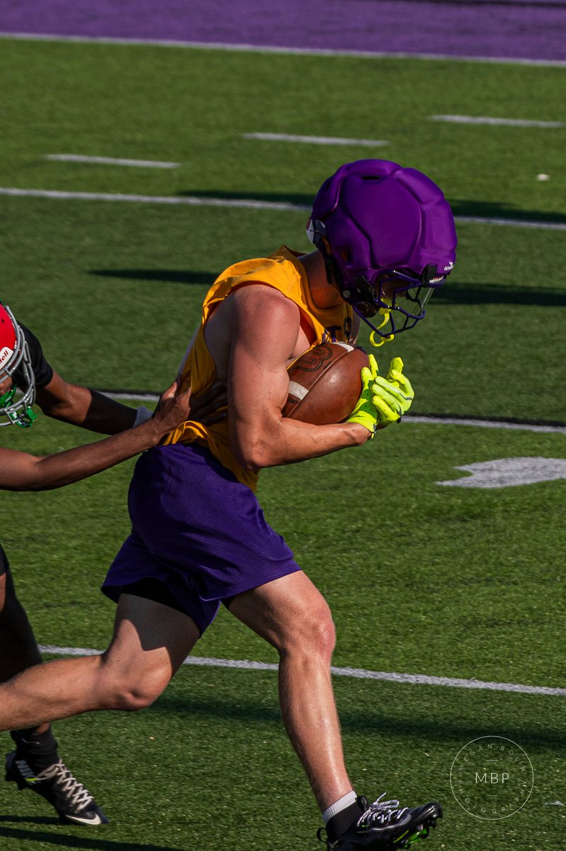 KeeganZurn's tweet photo. 7 on 7 vs Northridge. Putting in the work. 1% better every day. Thanks Megan Bolin for the pictures. @ButlerAviatorFB @SamFaulknerSFTS #33days #hardwork https://t.co/QuX2jy4t6v