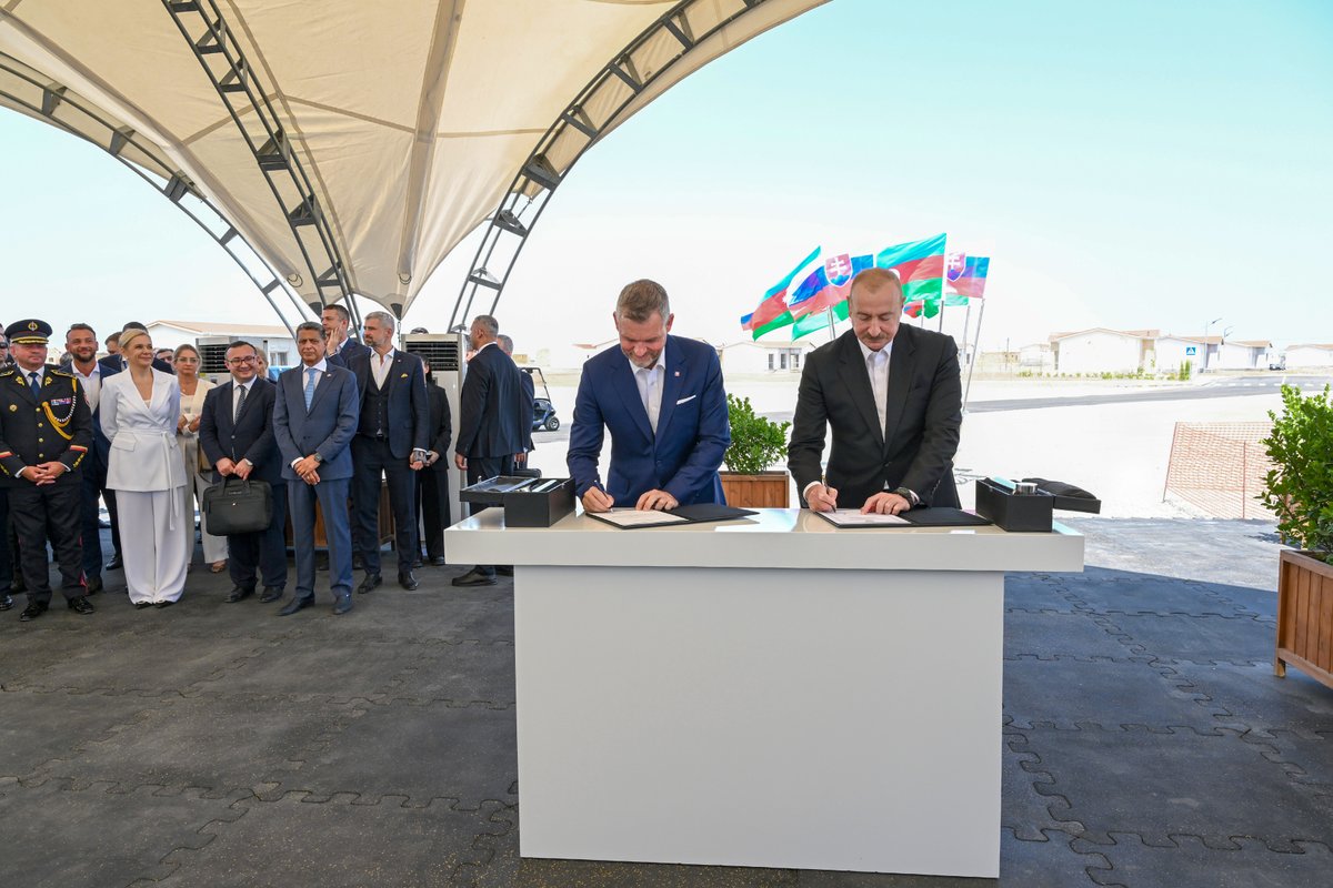 presidentaz's tweet photo. President Ilham Aliyev and President of Slovakia Peter Pellegrini inspected construction progress in Bash Garvand village of Aghdam district and laid the foundation stone of the Milan Rastislav Štefánik Secondary School designed for 840 pupils.

https://t.co/hX1b4e82vq https://t.co/fZFhkuqtIO