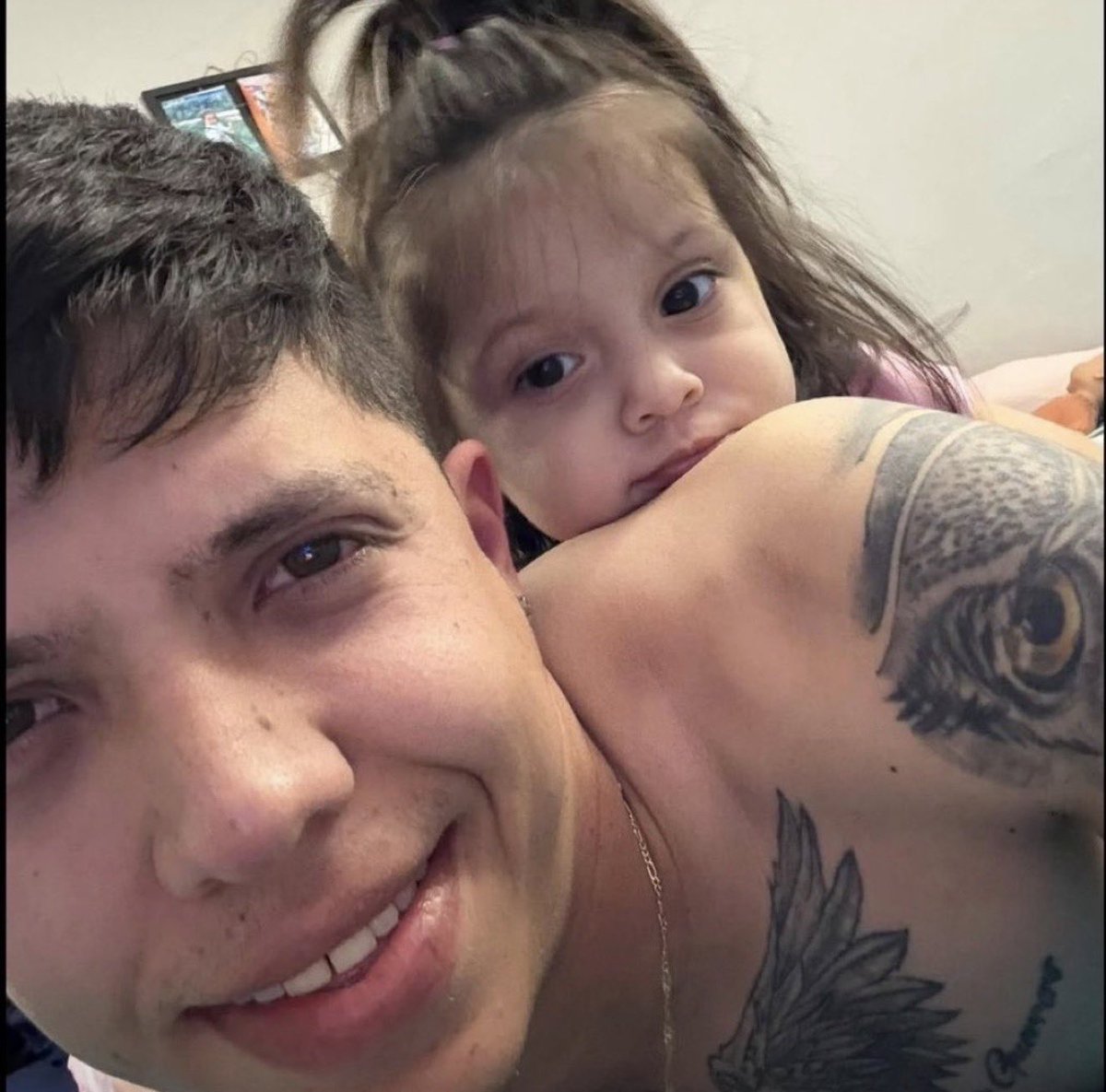 krassenstein's tweet photo. More images of Joan Sebastian Guerrero, who Trump’s ICE killed in front of his daughter FOR “fleeing the scene. 

If you support this crap you are a pathetic scumbag

PERIOD. https://t.co/kcYYTFjyNZ