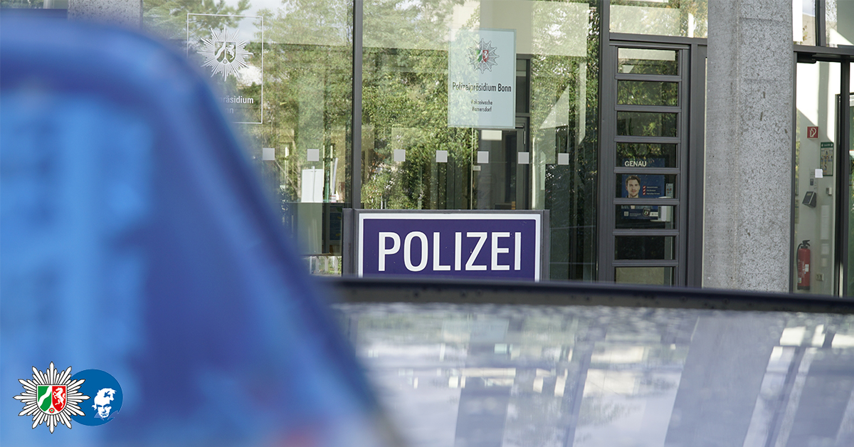 polizei_nrw_bn's tweet photo. Verdacht der Begehung von Amtsdelikten in der Justizvollzugsanstalt Rheinbach - Polizei vollstreckt Dursuchungsbeschlüsse  https://t.co/6g0AWyKC8Y https://t.co/Ye84hSyCUY