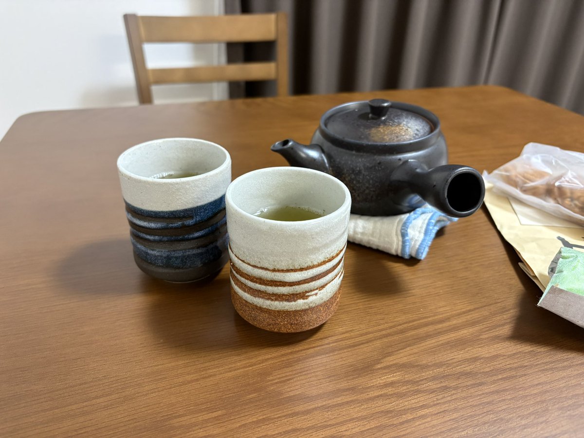 tororoudonjiru's tweet photo. 合羽橋商店街でいい感じの湯呑みを見つけた🍵 https://t.co/cd9yzLpOit