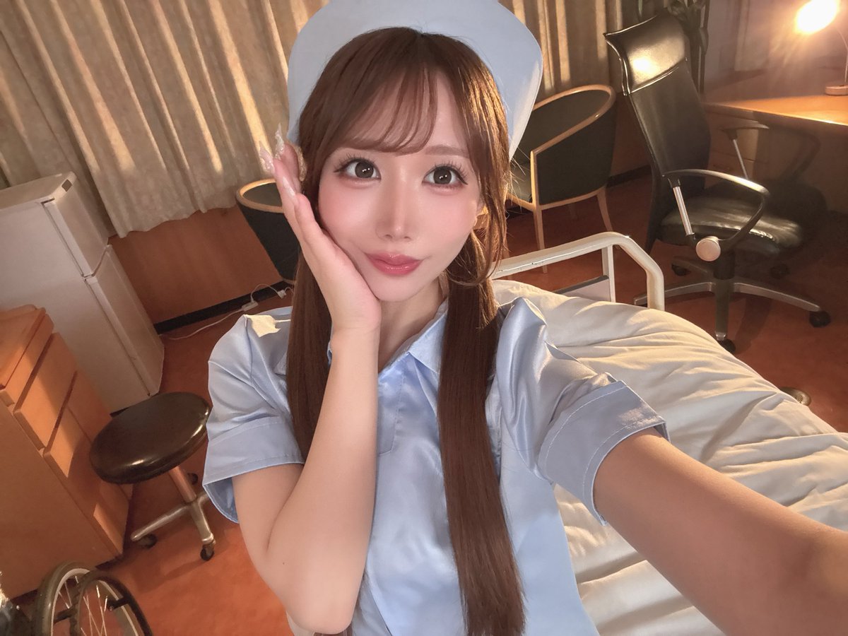 尾崎えりか tweet media