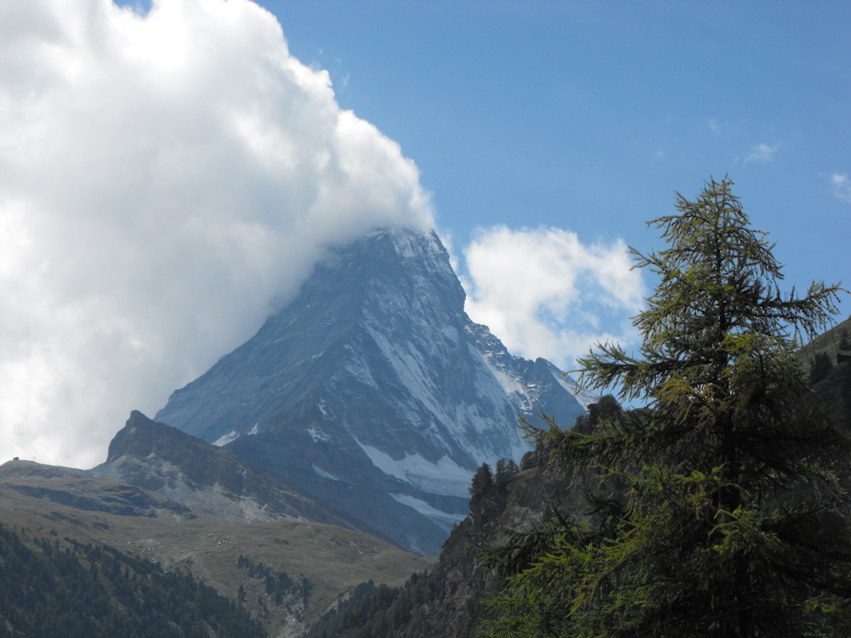 MachuraJerzy's tweet photo. #Rocznica - wzniosła, ale i smutna...
Matterhorn 💪🕯️
#Matterhorn #Alps #Zermatt #travelphotography #NaturePhotography #mountains #TegoDnia
📷(my) 🇨🇭/🇮🇹 https://t.co/p67x52pW3j