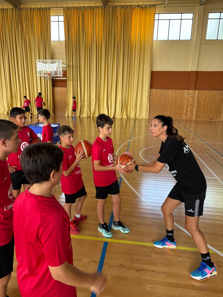 Fund_BZ's tweet photo. 💪 Entrenando y aprendiendo en el Campus de Alto Rendimiento https://t.co/xVu3pidR79