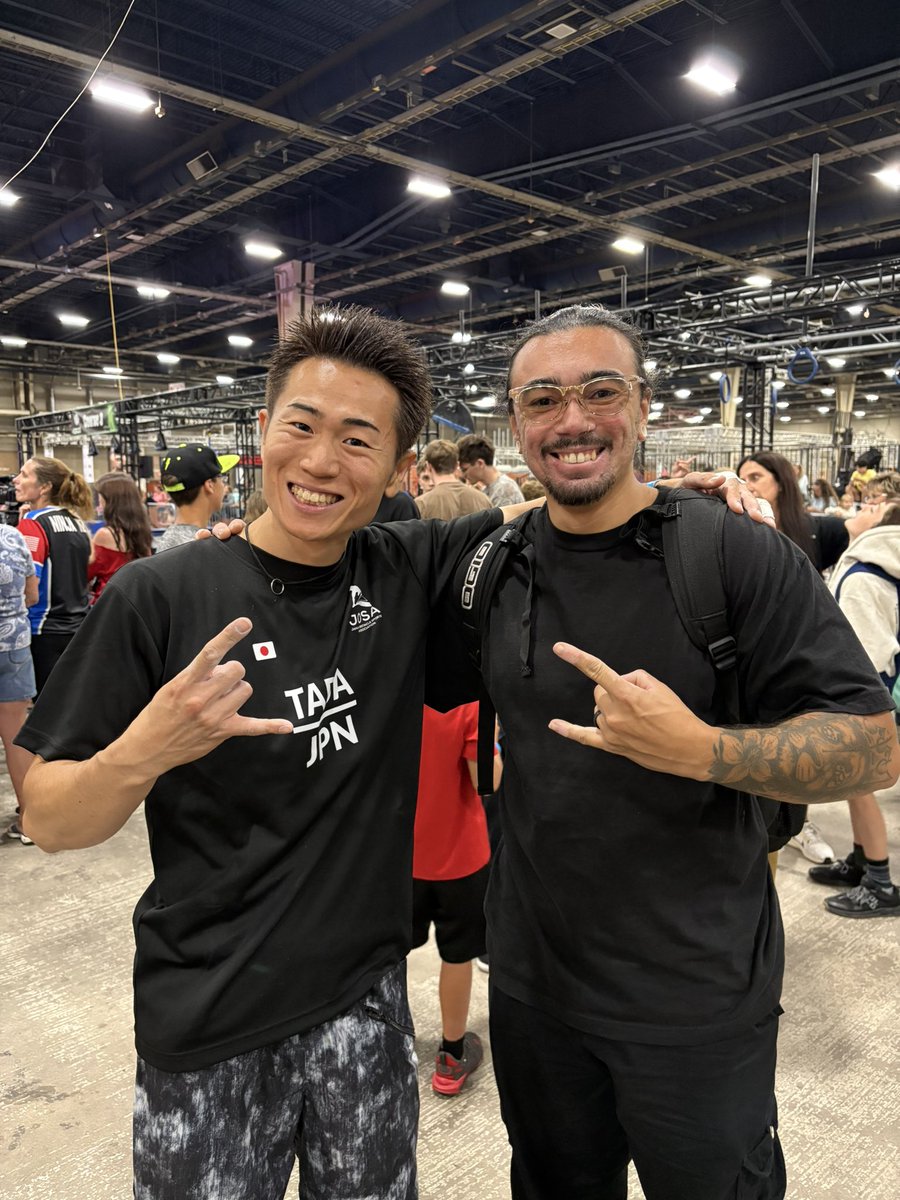 TaDacchi39's tweet photo. 戦友のRJと再会🤘
更にゴツくなってパワーアップされてました💪SASUKEのご縁嬉しいー‼️
⁡ #オブスタクルスポーツ #世界大会 https://t.co/HAMarfy2jG