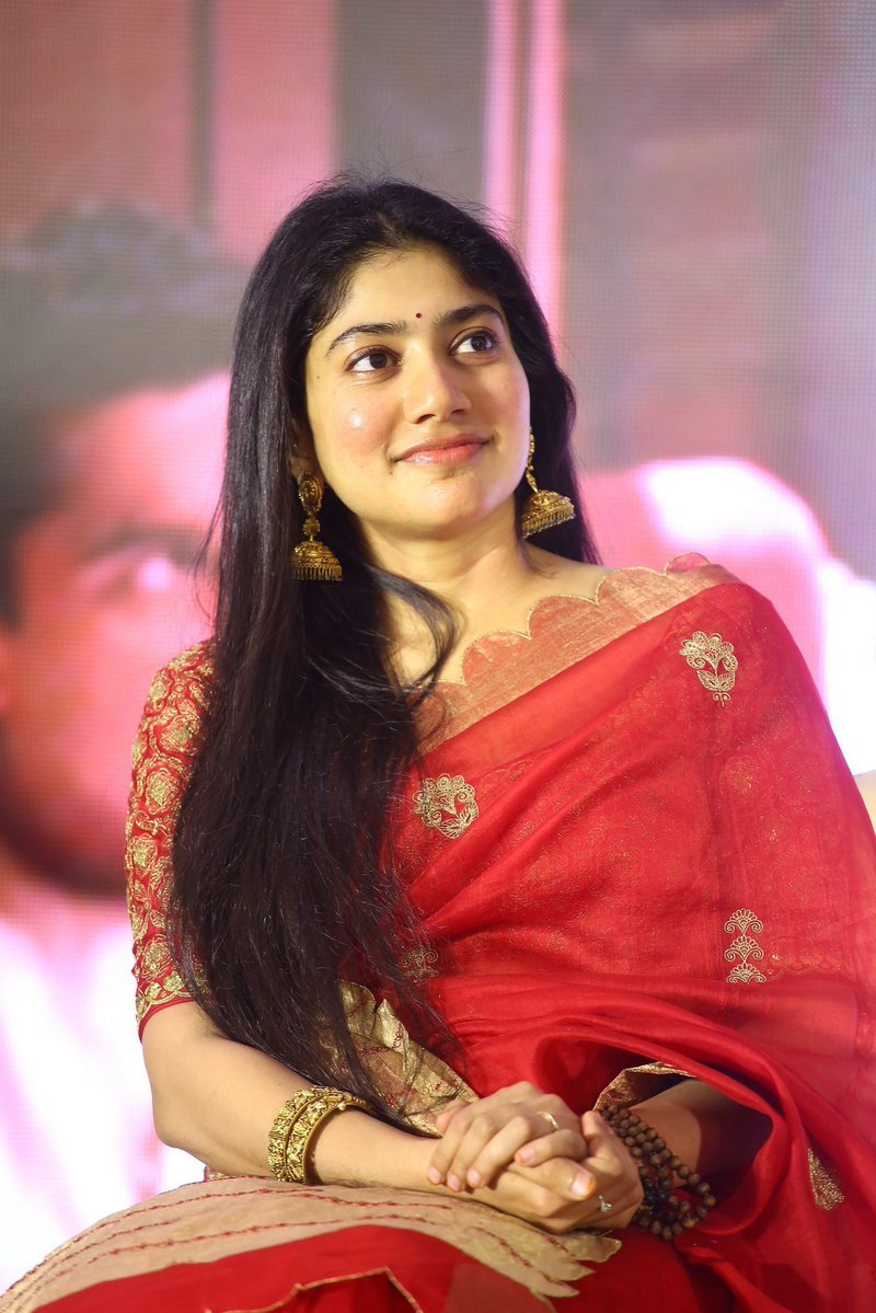 RaoKr2's tweet photo. #saipallavi https://t.co/kPU5WjK92e