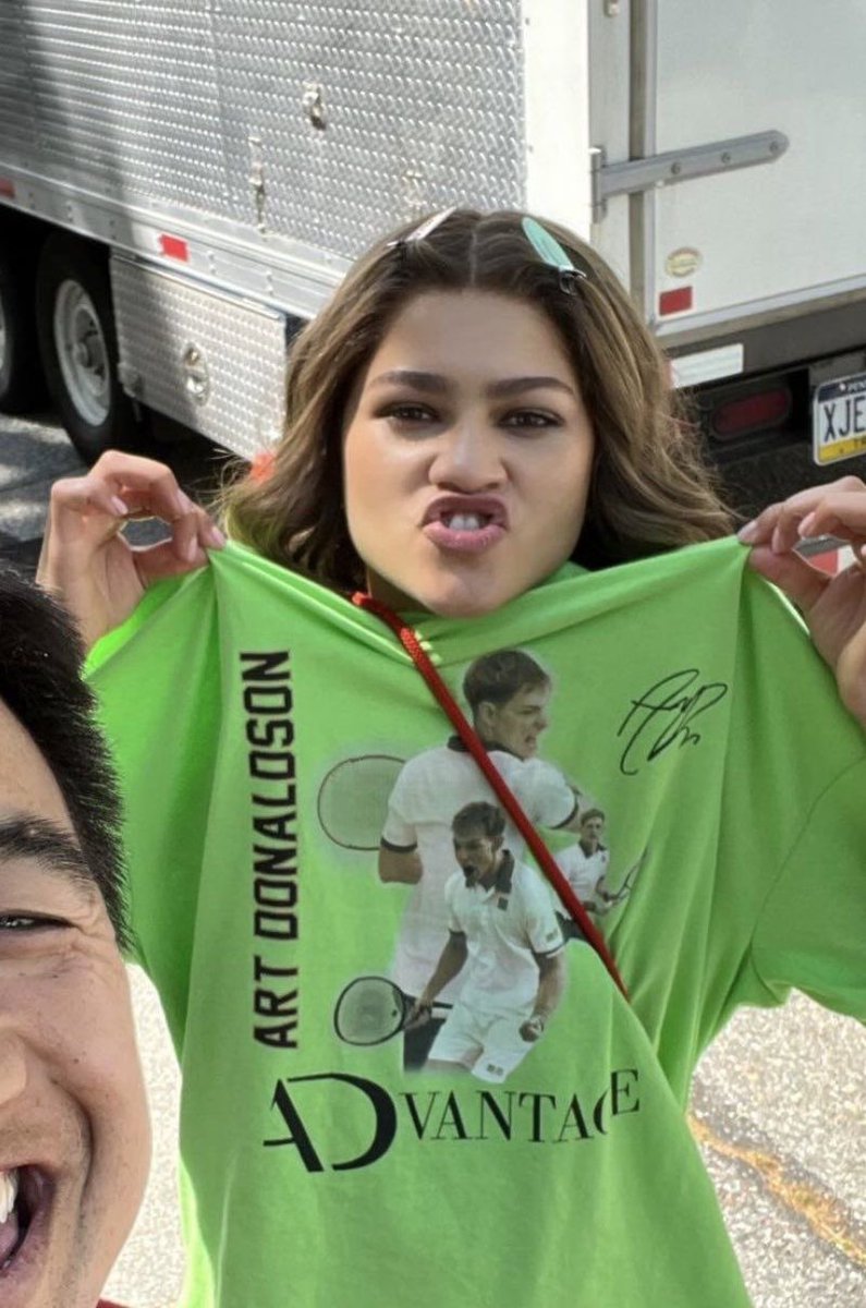 cuckassniffer's tweet photo. ZENDAYA THE GOAT OF FACEPORN😩 https://t.co/4JhEBNwvsF