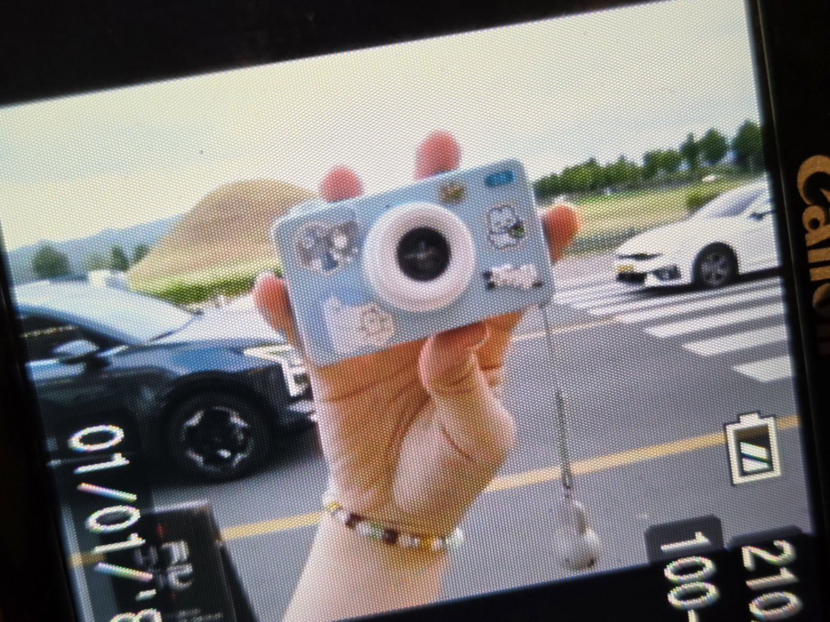 zoongh0's tweet photo. 경주좋다~
버스를 놓쳐서 3시간 늦게 도착했지만..
그것은 21보 전진을 위한 20보 후퇴였던 것. https://t.co/honz9SSGEk