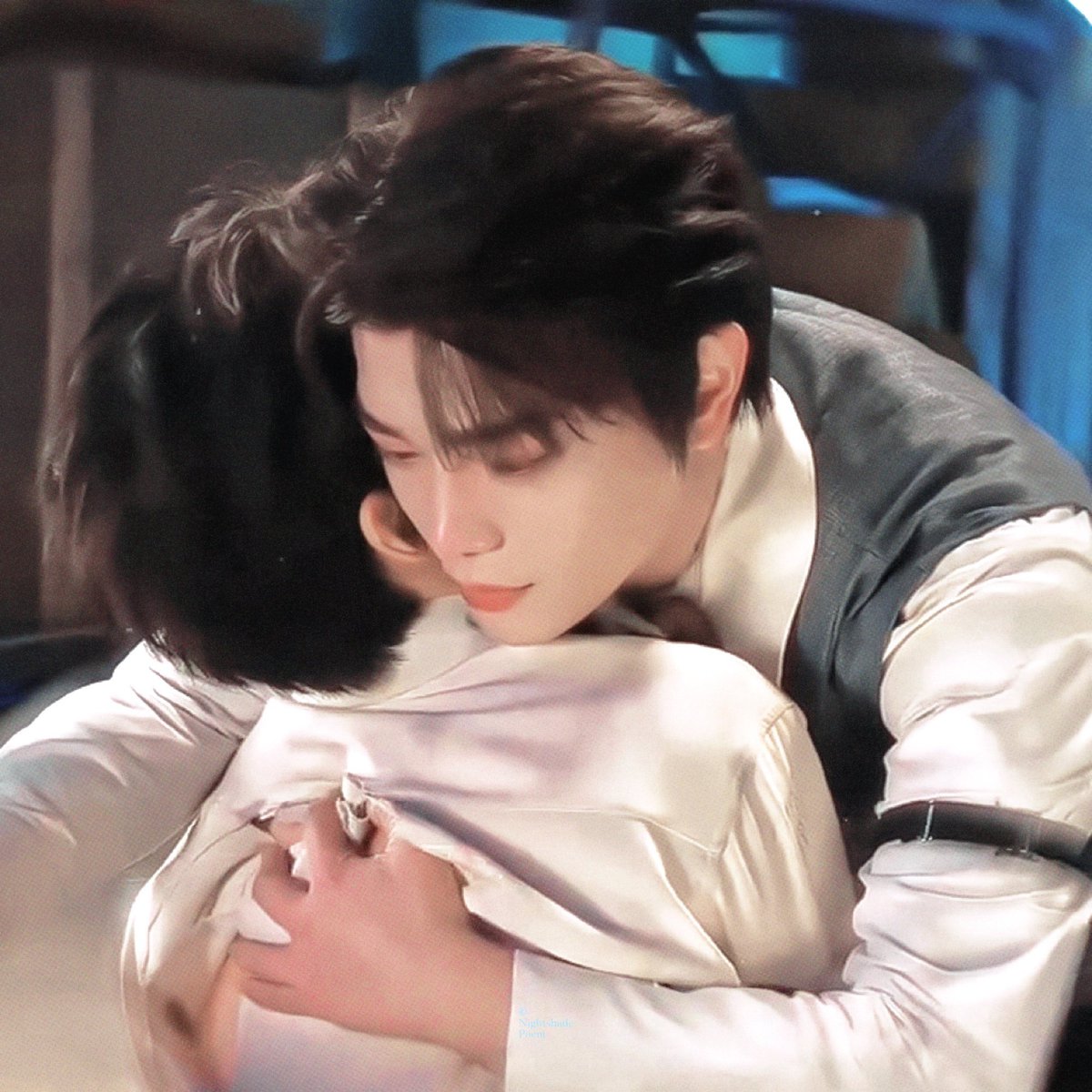 folklrd's tweet photo. Sorry guys not thai relate, Tapi gue masih menyayangkan scene ini di cut karena sensorship china😔😔 padahal gue mau liat Haxia nyium keningnya hailou

#ArchivesTheNanyangMystery #南部档案 #DingYuxi #ZhangXincheng https://t.co/rDwA8JYMqu