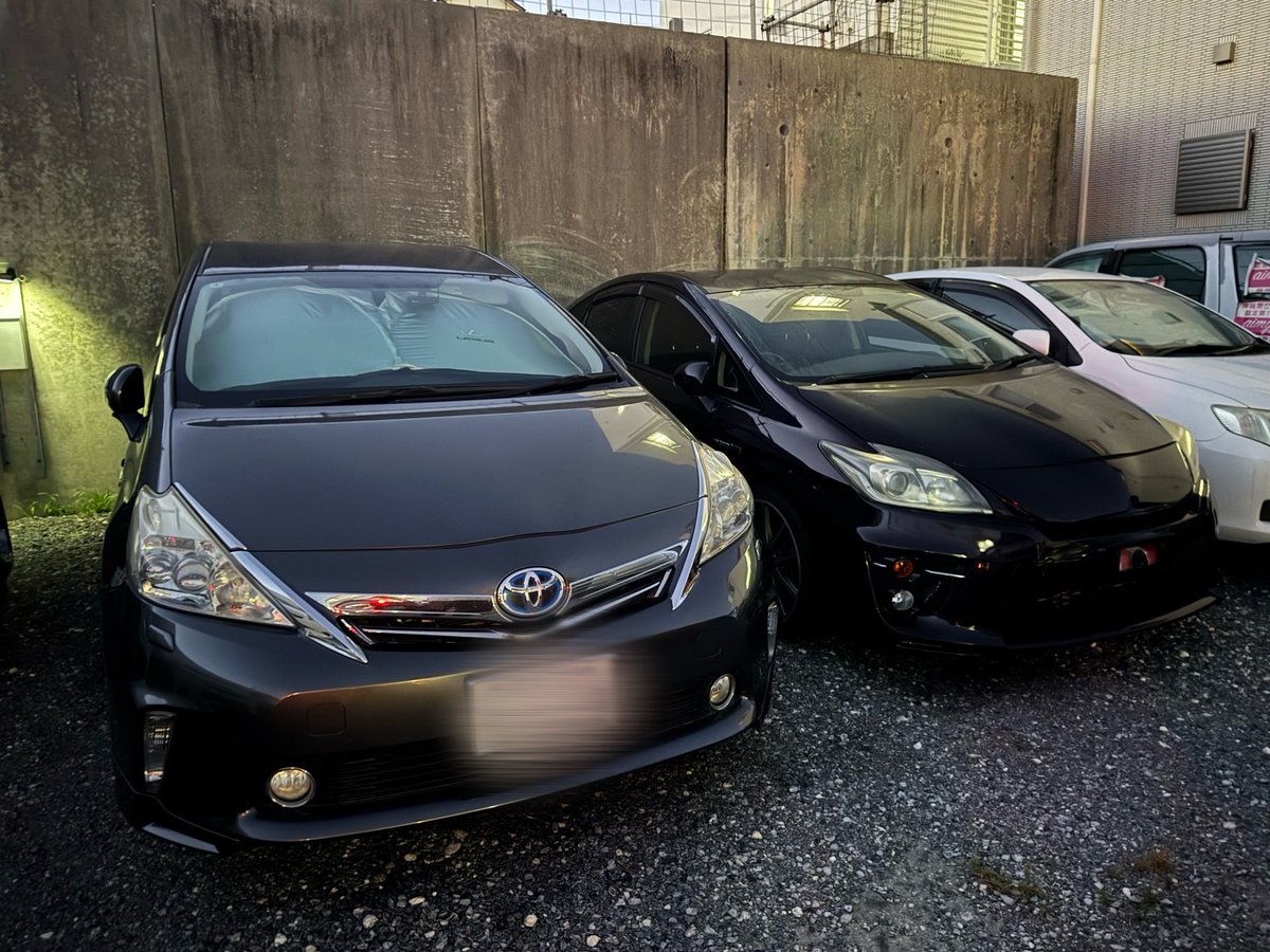 kitagunitaxi's tweet photo. あとは軽く磨いて看板貼ったらJPN完成〜
来週はプリウスαと30G'sをタクシー架装！

整備できる工場欲しい😢 https://t.co/qKdQqEAEtG