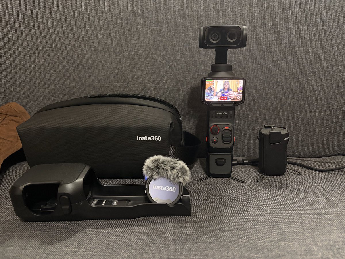 hidepooo's tweet photo. Insta360 Luna Ultra
開封の儀♪

dji osmo pocket 4Pと迷った https://t.co/iXjAZK9eTg
