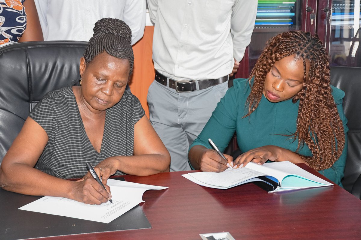 afyanalytics's tweet photo. Big thank you to the County Government of Siaya.

Today we officially signed an MoU with the County under the #LREBAfyanalyticsProgram (LAP), and we could not be happier to get started.

Thank you to CECM for Health and Sanitation, Prof.Jackline Oduol, and Chief Officer of Health, Dr. Samuel Omondi, for believing in this partnership and for the warm reception.

Here's what's coming: a real-time dashboard that brings together the County's health data so leaders can spot disease trends early, track drug stock levels, and make faster decisions, all while the County keeps full ownership of its data.
Before we go live, our team will be training Siaya's ICT officers and Health Records Officers so they can run the system with confidence.

This is just the beginning. We are looking forward to working closely with the Siaya team.

#DataThatSpeaks