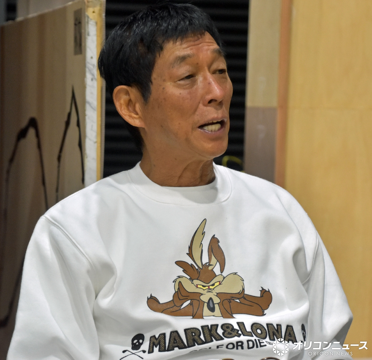 oricon's tweet photo. 出川哲朗、さんま34年ぶりテレ東出演の理由「これが明石家さんまなんですよ」
https://t.co/oEFyozo5Oj
⠀
出川の『充電旅』でさんまが34年ぶりにテレ東出演。きっかけは、以前『さんま・玉緒のお年玉！あんたの夢をかなえたろかSP』で出川が「僕の番組に出てもらうこと」が夢だと語ったこと。本番では ｢なんで出るんや」とかわされたが、収録後にさんまから「いつ行きゃあいいんや」と声をかけられたと告白。「これが明石家さんまなんですよ。めちゃめちゃかっこいい」