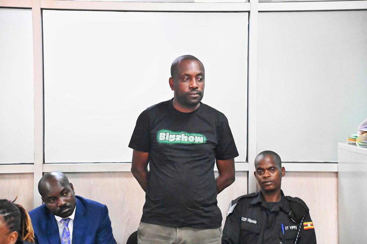 AntiGraft_SH's tweet photo. SENIOR LANDS OFFICER MBALE CITY CHARGED OVER SELLING GOVT LAND

@AntiGraft_SH working with @CID1_UG and @ODPPUGANDA has arraigned Kigaye Emmanuel Paul, the Senior Land Management Officer, Mbale City at the Anti-Corruption Division, on charges of Abuse of Office and Fraudulent Procurement of a Certificate of Title.

 He has been remanded until 16/07/2026.

Between September 2019 and May 2023 in Mbale city, the accused, while working as a Senior Land Management Officer at Mbale City,  allegedly engaged in an arbitrary act prejudicial to his employer's interests when he irregularly caused the Registrar of Titles, Mbale MZO, to prepare a certificate of title for Plot 27 Bishop Masaba Road in the name of  businessman  Wamatsembe Moses.

The act was illegal as the plot was already allocated to Dairy Development Authority.
Furthermore, he fraudulently processed and procured the registration of a freehold certificate of title, vide FRV MBA199 Folio 22, instrument number MBA-0009476, for land measuring 0.5040 hectares at Plot 27, Bishop Masaba Road, Fairway Cell, still in the name of Wamatsembe Moses.