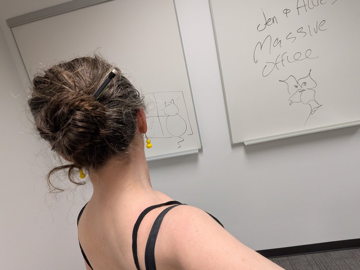 JenMsft's tweet photo. When you forget your hair pin but office supplies will do in a pinch https://t.co/6llAap8mYn