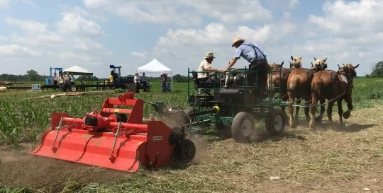 GFreiNews's tweet photo. Übrigens wer glaubt die wären technologisch zurückgeblieben. Die Amish haben eine eigene Technologielinie. Nur eben ohne Motor und Elektro. https://t.co/ffsMlumvGf