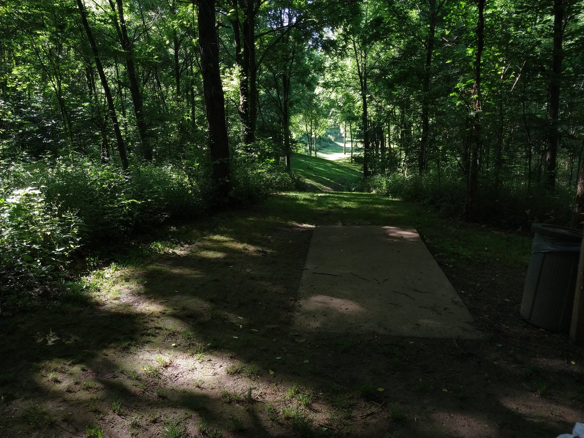 Slizzard316's tweet photo. Meyer Broadway #DiscGolf https://t.co/yBJZbpWzUe