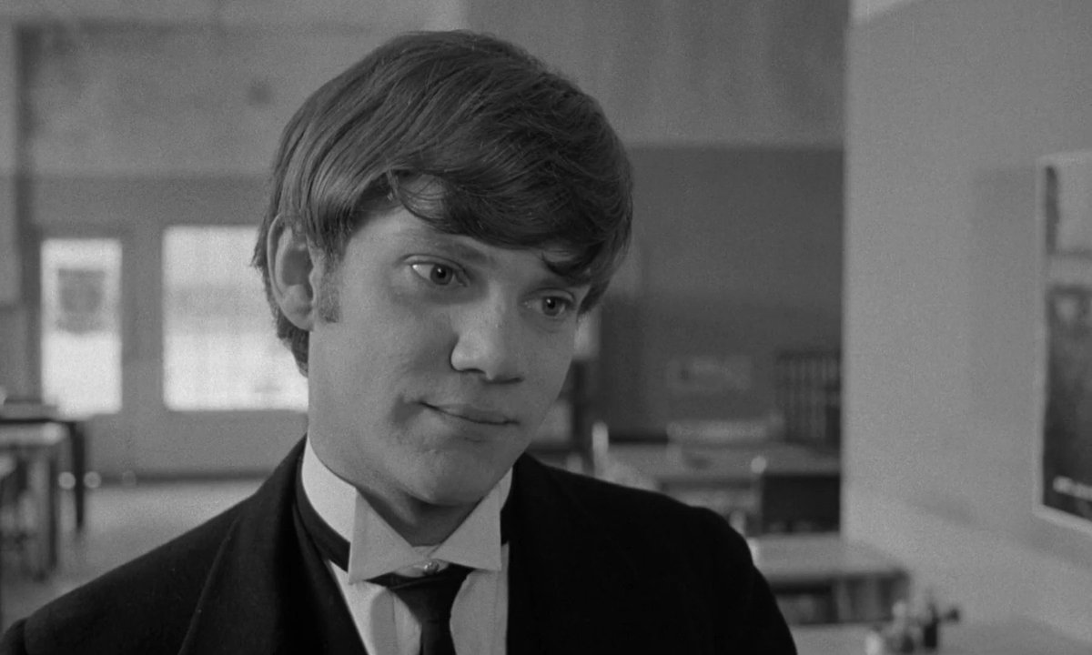 i8lipa's tweet photo. more cause malcolm mcdowell is so baby here https://t.co/FVgpwyMNEQ
