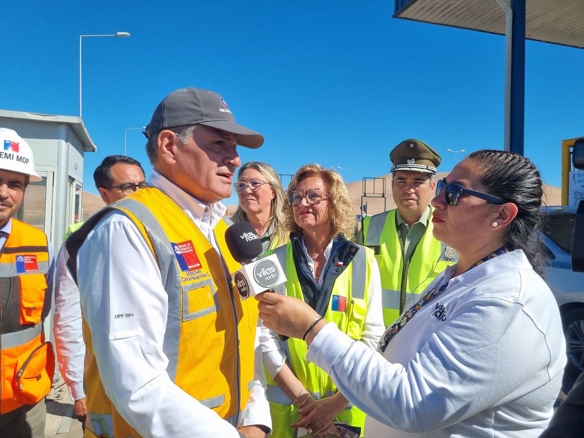 Senda_Tarapaca's tweet photo. 🏠 La mejor promesa es volver a casa.

Participamos en el lanzamiento de la campaña de seguridad vial para la Fiesta de #LaTirana, que encabezó la Delegada Presidencial Regional de Tarapacá, Adriana Tapia, junto a @MTTTarapaca @conaset @CarabTarapaca @rutasiquique @MopTarapaca https://t.co/3ogqcy5HQR