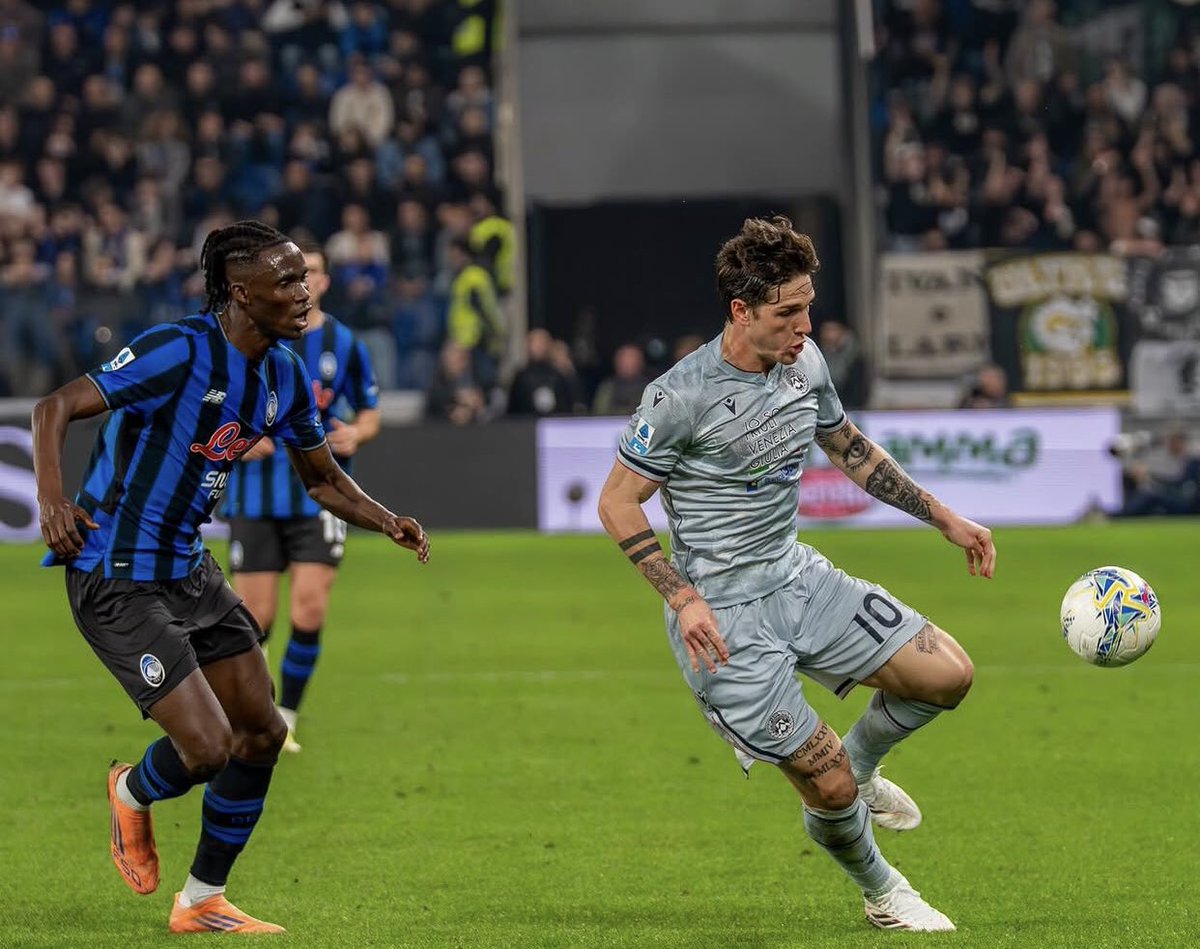JamesTactics's tweet photo. 🇮🇹 BREAKING: Nicolò Zaniolo has been offered to AC Milan.

He would slot in as the right attacking midfielder behind Gonçalo Ramos. 

Via @86_longo https://t.co/QRYS8lTYIf