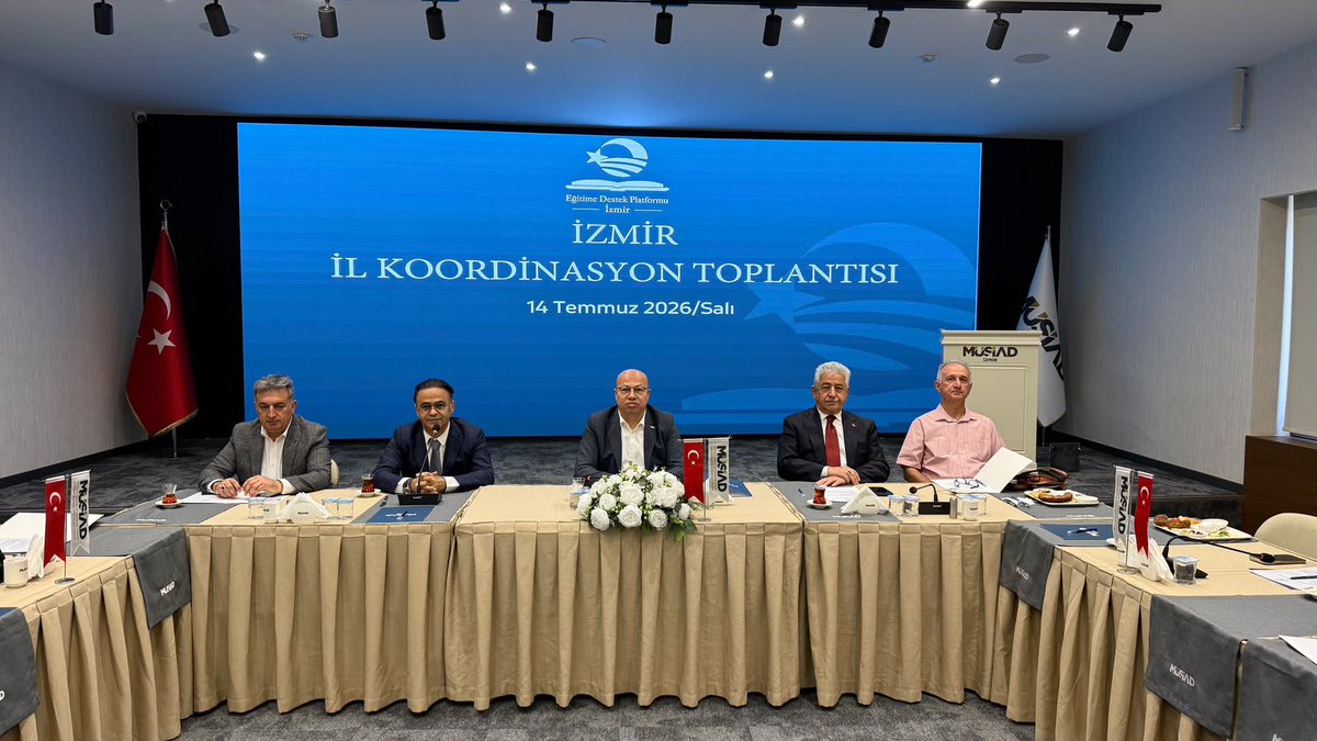 izmir_edp's tweet photo. Temmuz Ayı İl Koordinasyon toplantımızı MÜSİAD İzmir’in ev sahipliğinde, İl Bürokratlarımızın, STK Başkan ve Temsilcilerimizin ve İlçe Temsilcilerimizin katılımlarıyla gerçekleştirdik.

Tüm katılımcılara teşekkür ediyor, toplantımızın hayırlara vesile olmasını diliyoruz. https://t.co/AD4Jjyug4k