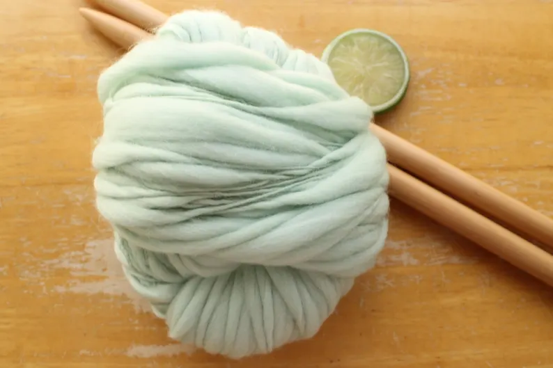 thefinelime's tweet photo. Pale, minty green #merinowool, #handspun with a fluffy, pillowy texture.
https://t.co/q3vCRiuzJj via @Etsy https://t.co/rBNIMeGCrq
