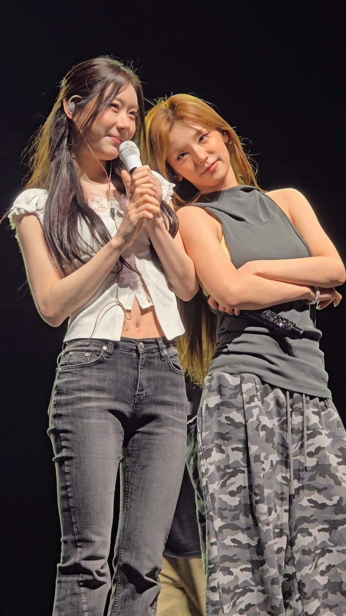 yuchaeryejisu's tweet photo. yeji duos 📸 https://t.co/1JCpyXbHPu