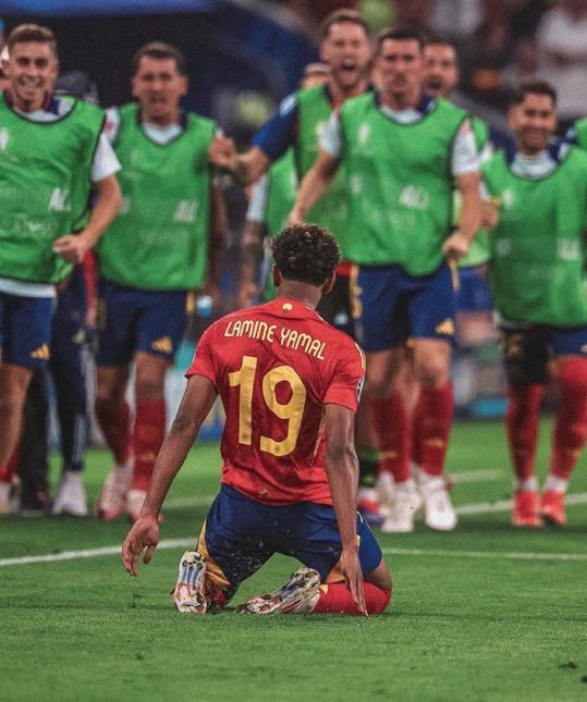 CentralDoYamal's tweet photo. Se o Yamal eliminar França em uma semifinal pela terceira vez consecutiva em três anos, é papo de uma das maiores freguesias da história recente do futebol https://t.co/2g7op4vWg8