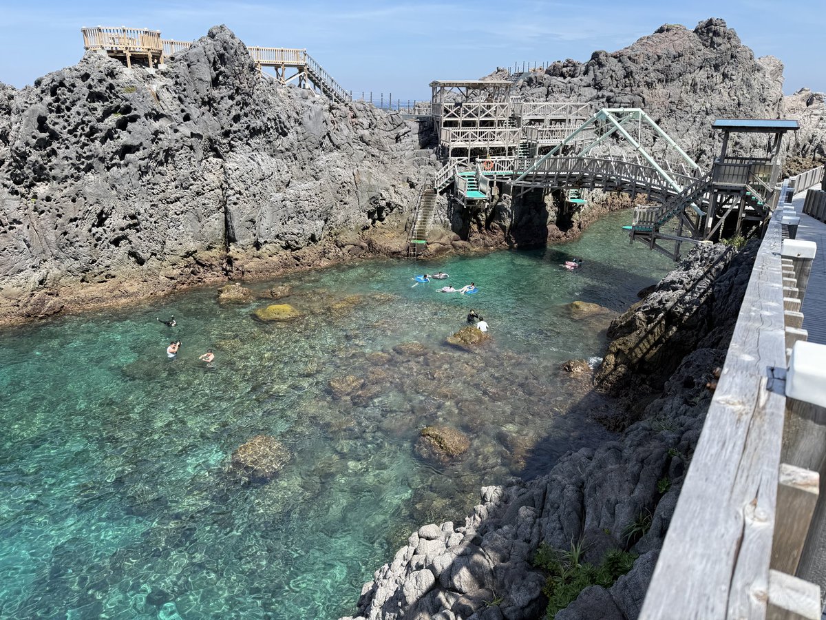 atarime444's tweet photo. 神津島ひとり旅楽しかった
やりたい事ほとんどで��て大満足
星空観察はまたリベンジしたい https://t.co/ysPkZx3Kkw