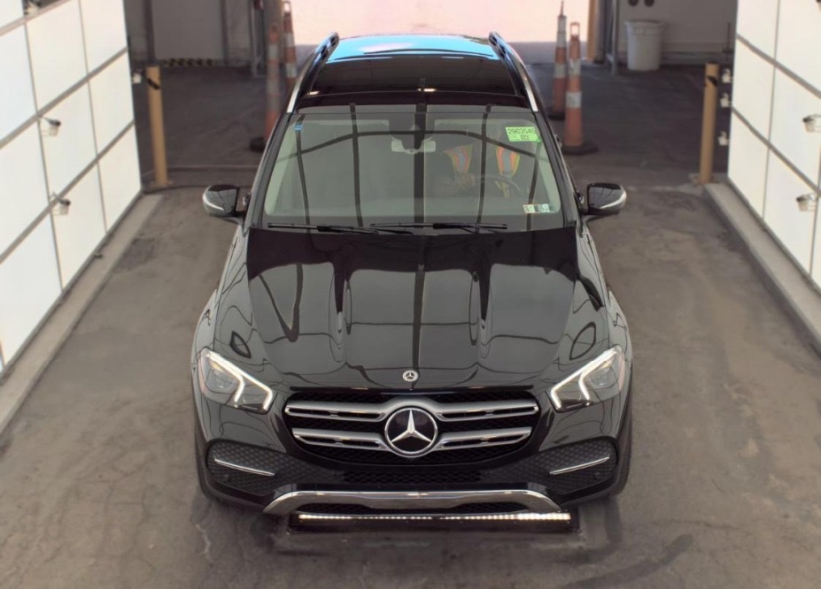 Kinglamarr___'s tweet photo. 2020 Mercedes Benz GLE 350 4MATIC
From the US straight to Nigeria!🇳🇬
🏷️: N40 Million ($28.2K)
(Buying + Shipping)
ETA: 6-8weeks
Contact for details📥 https://t.co/zmuawzch6Z