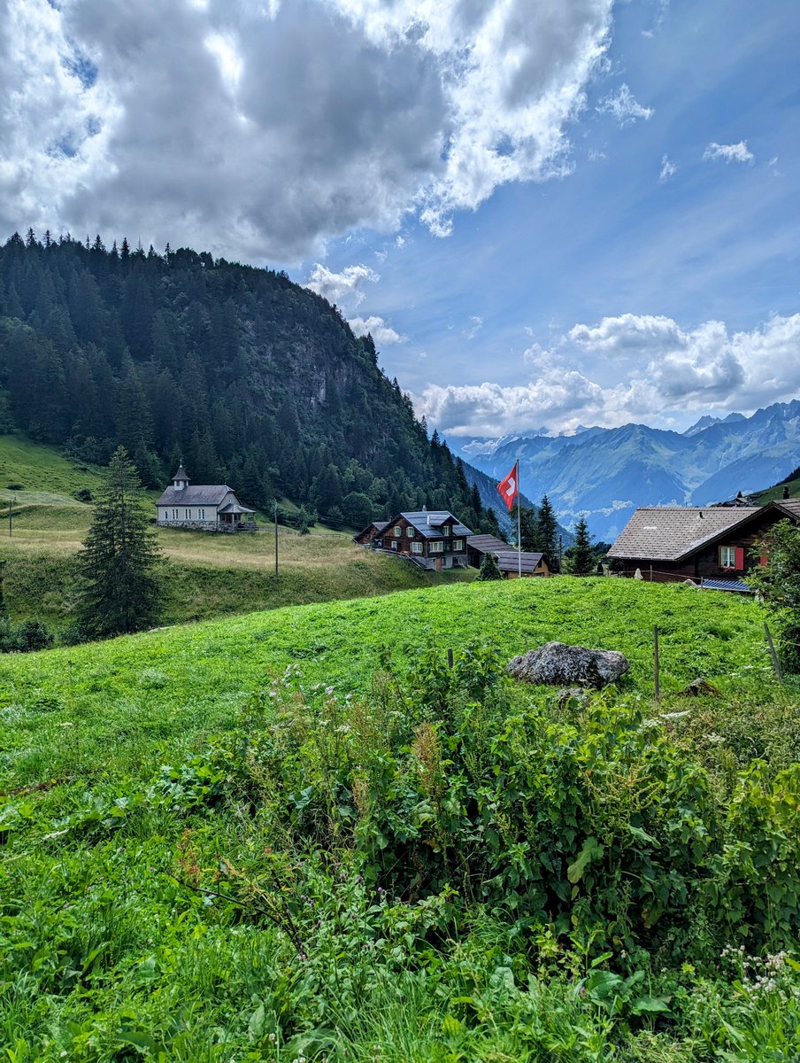 HikingSchweiz's tweet photo. Looking to escape the crowds and enjoy some beautiful views? Check out the trails above the Golzerensee in the Maderanertal. You won't be sorry! 🇨🇭 https://t.co/3WNbGSKqJP