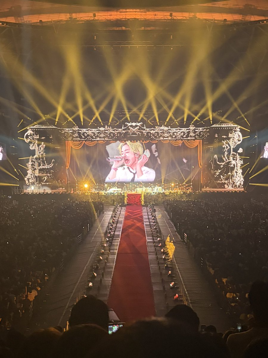 umin_min2's tweet photo. 光の演出がフィーバータイムだった笑
私の気持ちもフィーバー🤩🤩🤩
 #THECINEMAネタバレ https://t.co/LwVwsRI3Qa