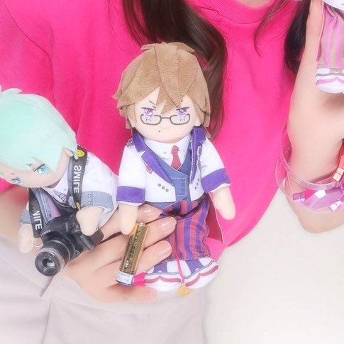 No110831's tweet photo. 別垢でも話題に上がりました、プリクラ撮ってる間ずっと電池持ってた瑛一(プリ見てから気づく) https://t.co/5k9UWADA7b