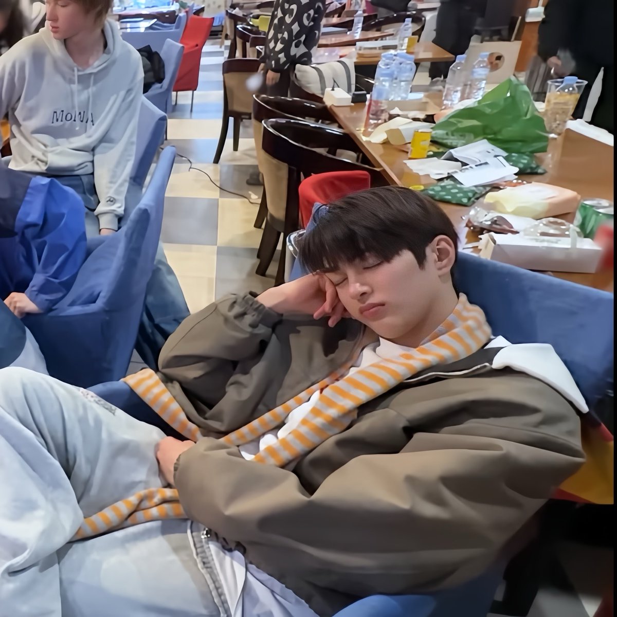 eomghello's tweet photo. baby sleeping🥺🫳🏻 https://t.co/58uzZHa8o2