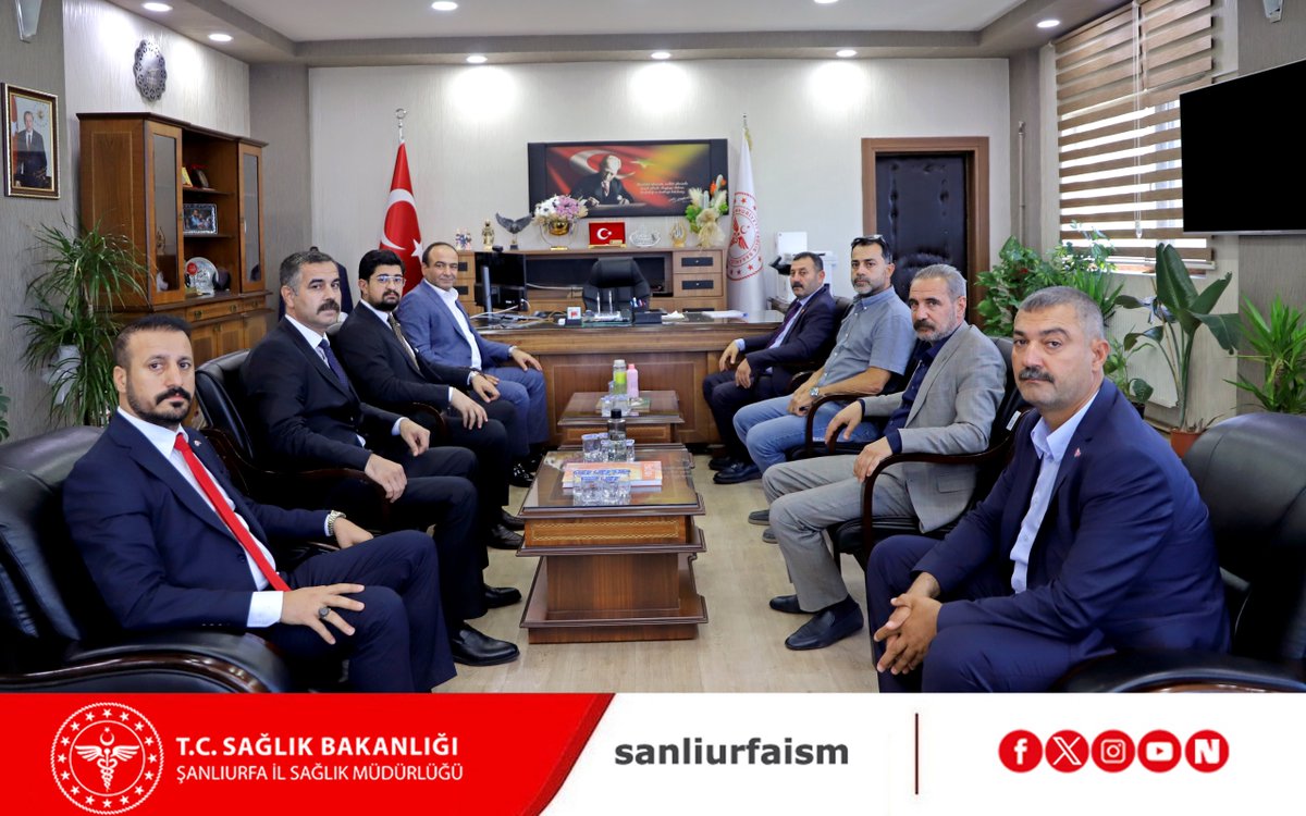 sanliurfaism's tweet photo. Milliyetçi Hareket Partisi (MHP) Şanlıurfa İl Başkanı Osman Mutlu ve yönetim kurulu üyeleri,  İl Sağlık Müdürümüz Doç. Dr. Erhan Berk’i makamında ziyaret ettiler. 
Nazik ziyaretlerinden dolayı kendilerine teşekkür ederiz.

@ErhanBerkDR https://t.co/M2jebYhpBf