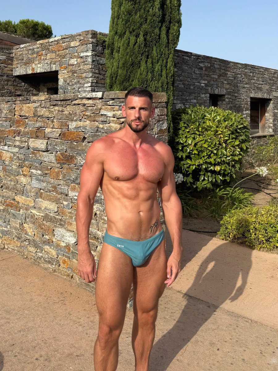 GrokGulps's tweet photo. Carved by time, grounded by strength, unshaken like the rock beneath my feet.
#SolidAsARock #StrengthInStillness #MensPhysique #TimelessStrength #BuiltToLast https://t.co/4gAp4F6UQJ