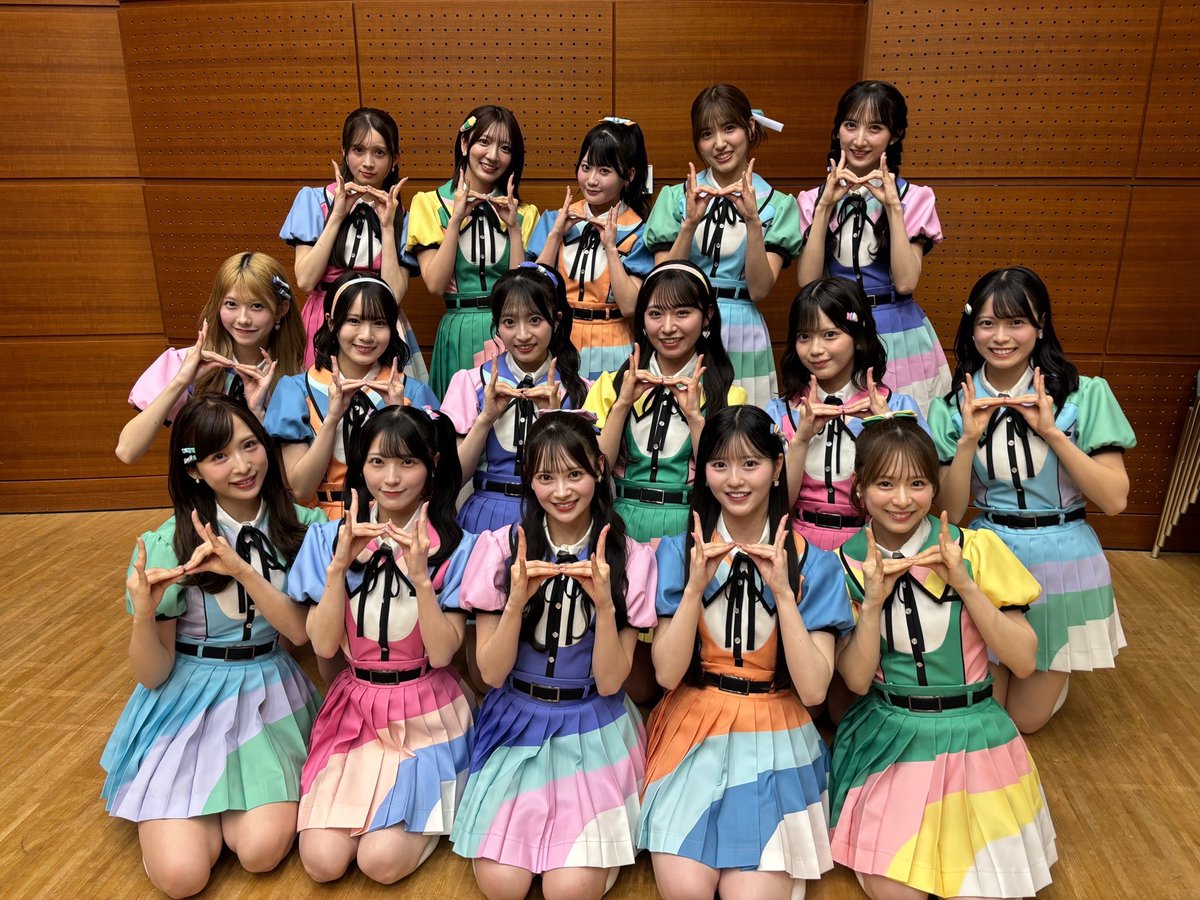 momoka_ito1206's tweet photo. NHKさん「 #うたコン 」
ありがとうございました🎶

"好きish" 初披露いかがでしたか？曲調も振り付けも、ふと口ずさんでしまうような、踊ってしまうような曲ですね🎧🫪

たくさんの方に愛していただけますように…！

夏、海を感じた一日でした🌊 https://t.co/xRQbFEbPsQ